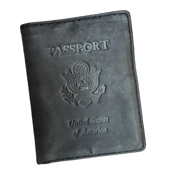Columbia Passport Holder - Picture 1 of 6